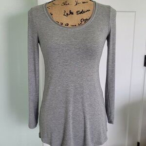 WHITE HOUSE BLACK MARKET WOMEN'S GRAY LONG SLEEVE TEE TOP, SIZE XS